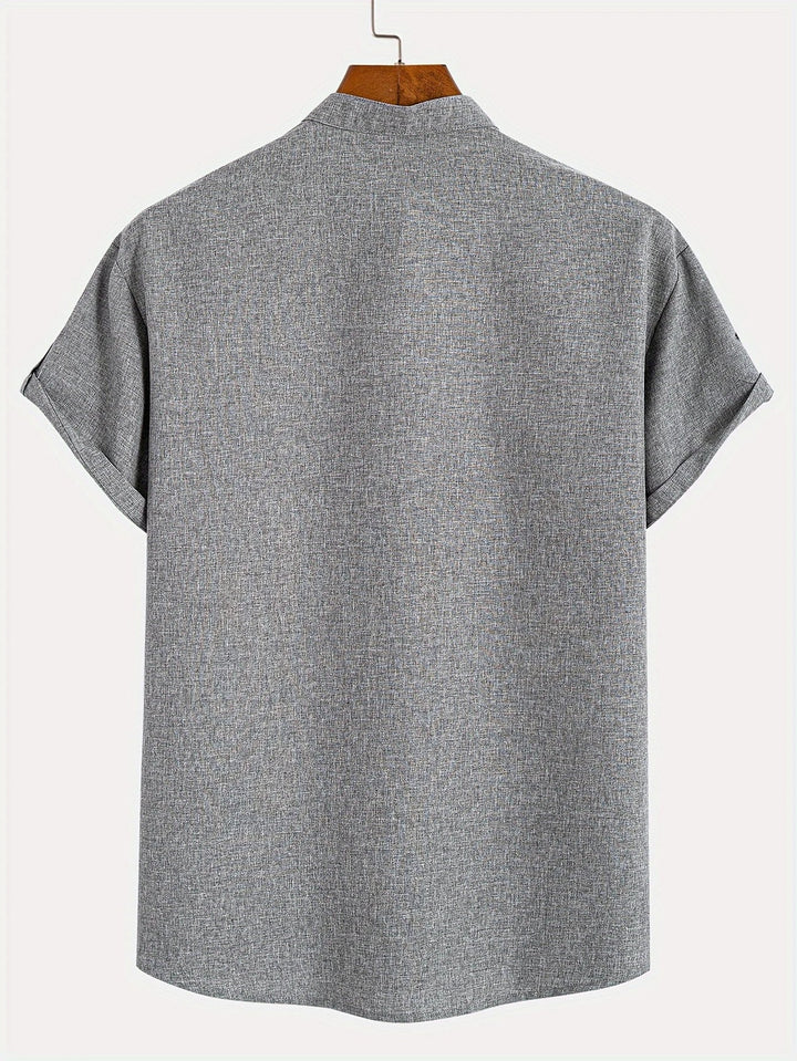 Javier | Elegante camisa de manga corta con cuello alto