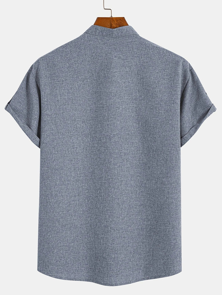 Javier | Elegante camisa de manga corta con cuello alto
